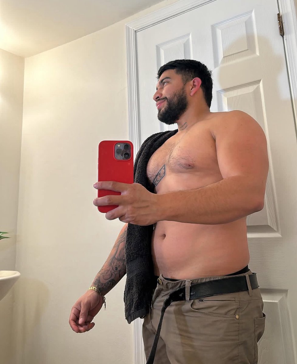 blue collar men tweet media