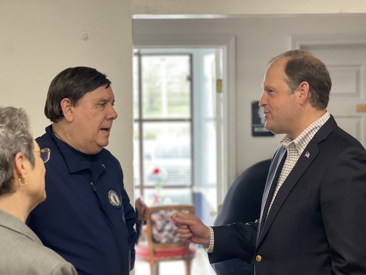 barrforsenate's tweet photo. Great launch for the Veterans for Barr Coalition. As the grandson of two WWII veterans, serving those who served us has always been personal to me. I’ve fought for expanded VA health care, education benefits, and resources for our veterans, and I’ll keep fighting in the Senate. 

Honored to have the endorsement of Kentucky State Treasurer @MarkMetcalf4KY, Major General (R) Donald Storm, and former Sheriff Rodney Coffey — all veterans who attended today.