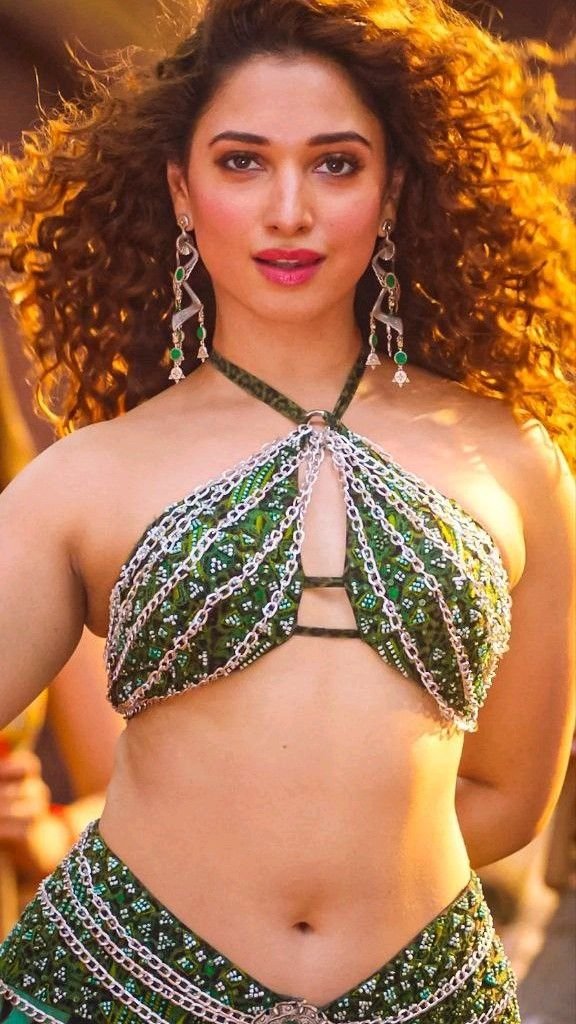 BiForActress tweet media