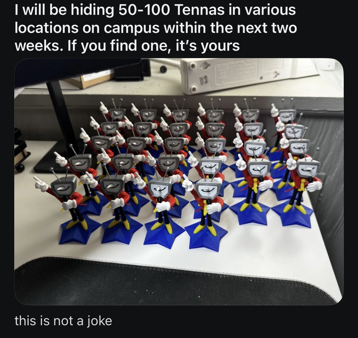 my friends college campus is NOT real 😭