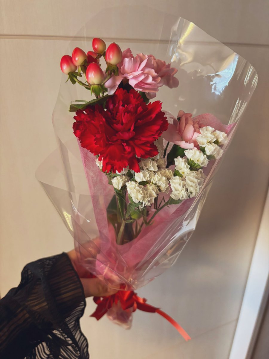 tiny tiny カナ tweet media