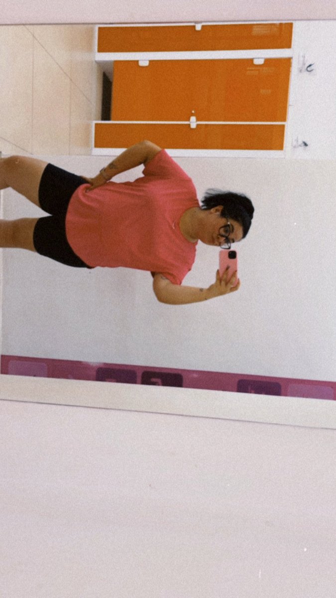 maisqqisso's tweet photo. treinando igual fdp, pra falarem que foi monmon 💪🏼✌🏻 https://t.co/JHhSGaKB5T