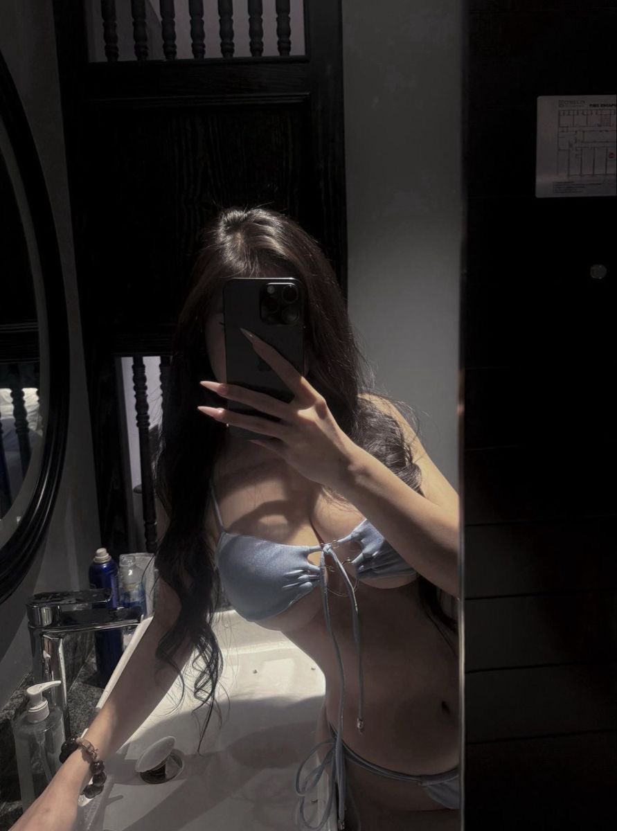 Linh Nhi tweet media