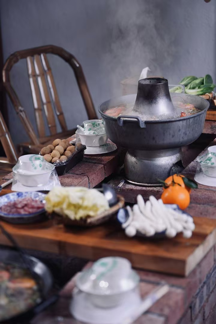 A A SHIRE tweet media