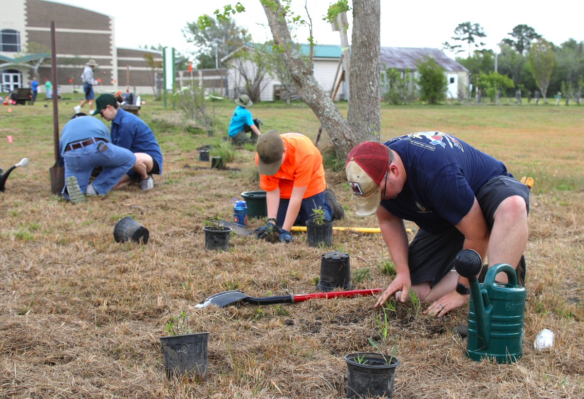 Alvin College tweet media