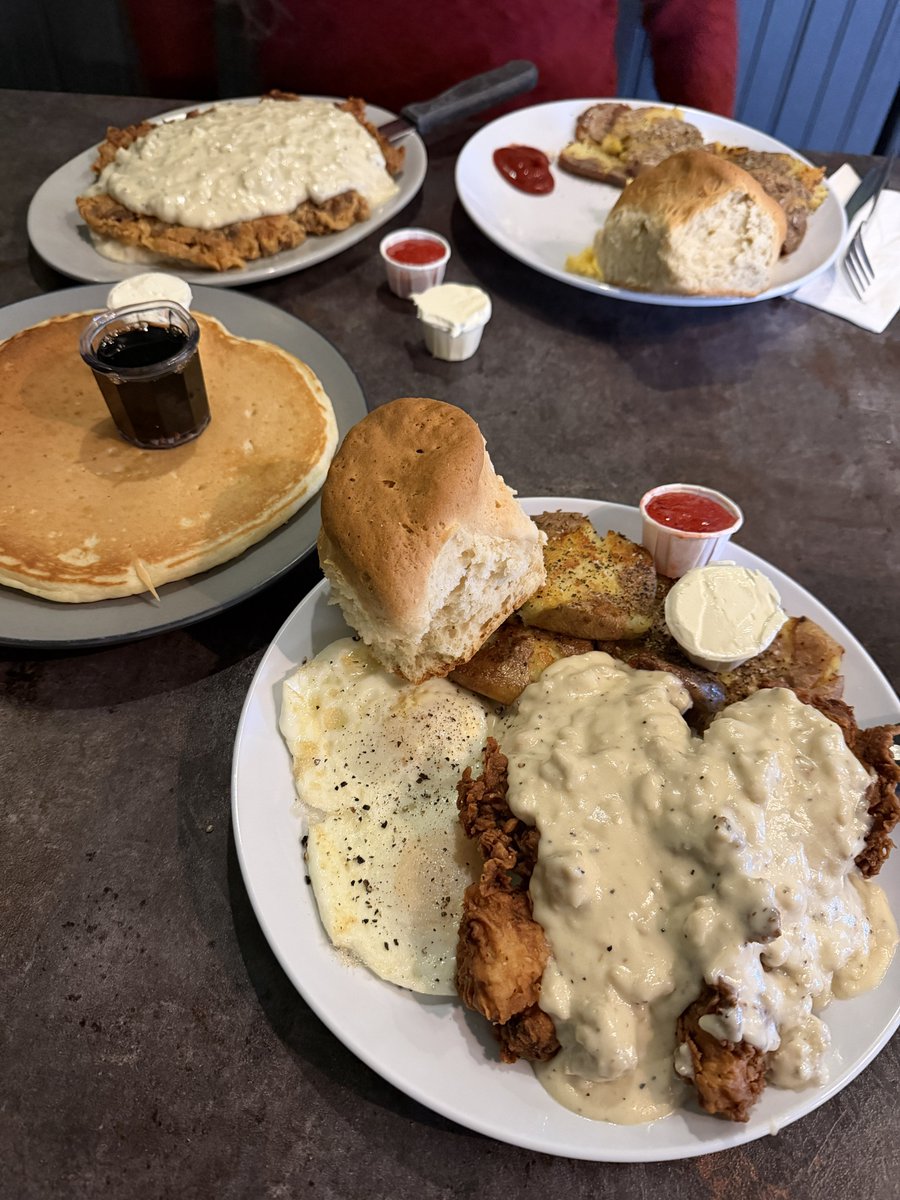 𝕃𝕆ℝ𝔻 𝔻𝕀𝔸ℕ𝔼𝕏𝕀𝕊 👑 tweet media