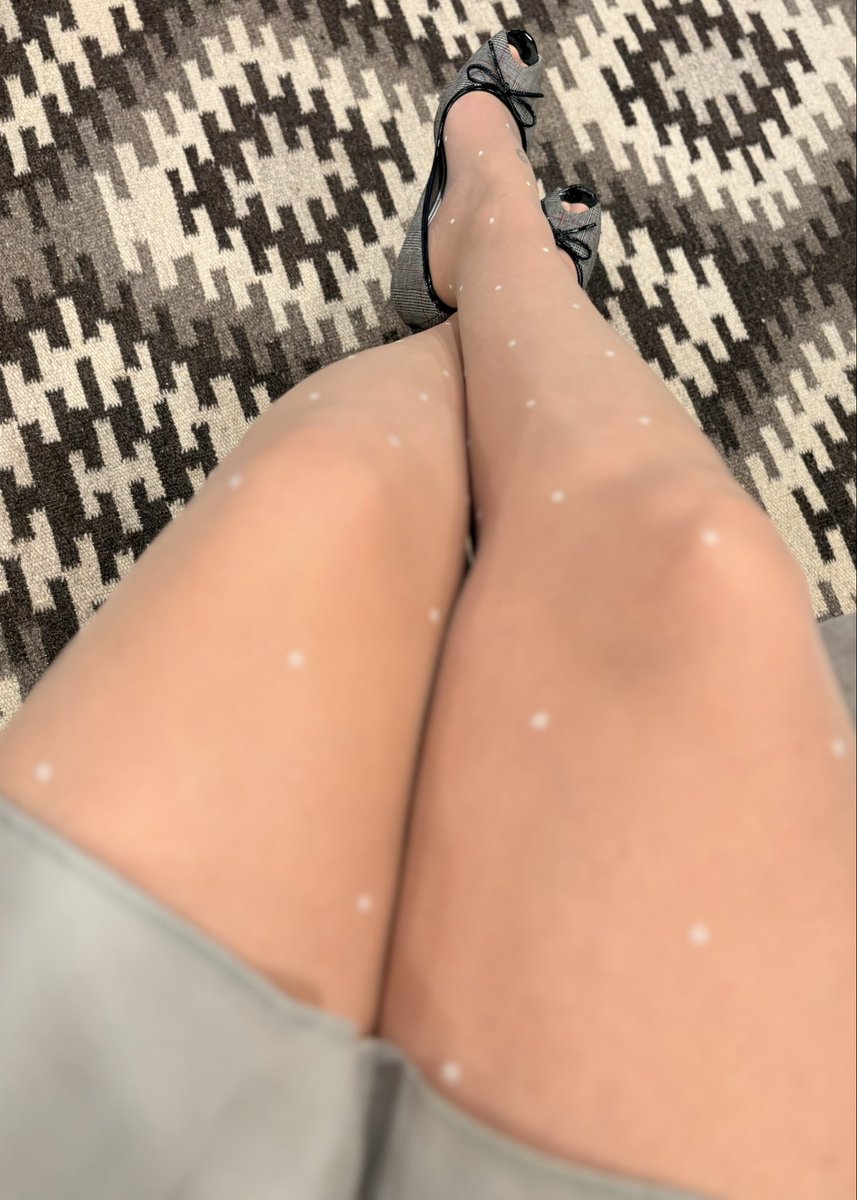 ChloeInNylons tweet media