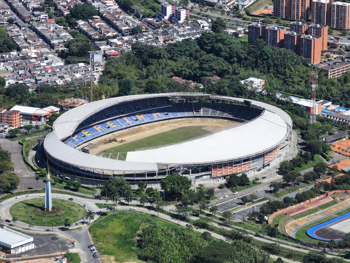 Elefante Blanco tweet media