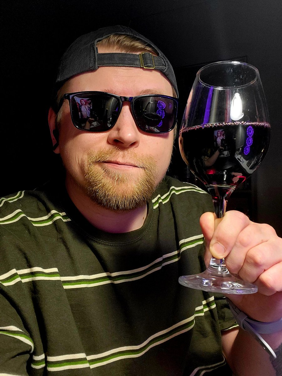 Брюс 🚀 tweet media