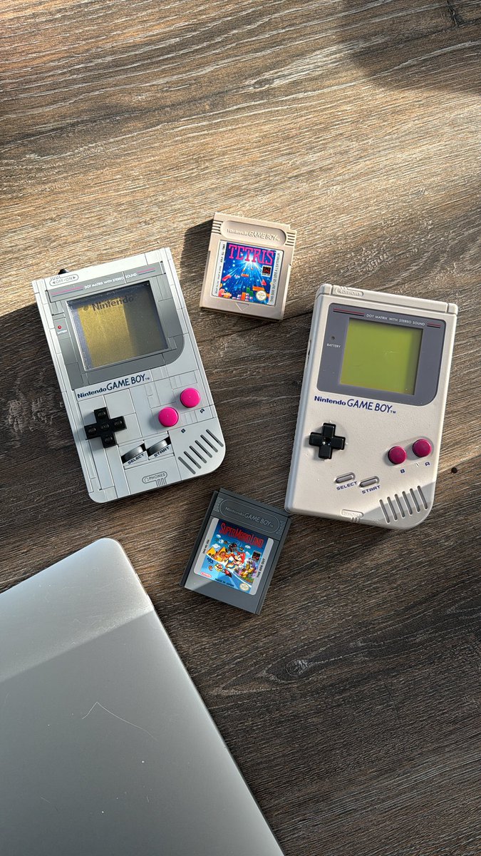 Deemzies tweet media