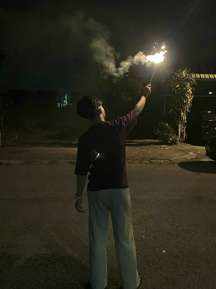 B'oizzcat ★ tweet media