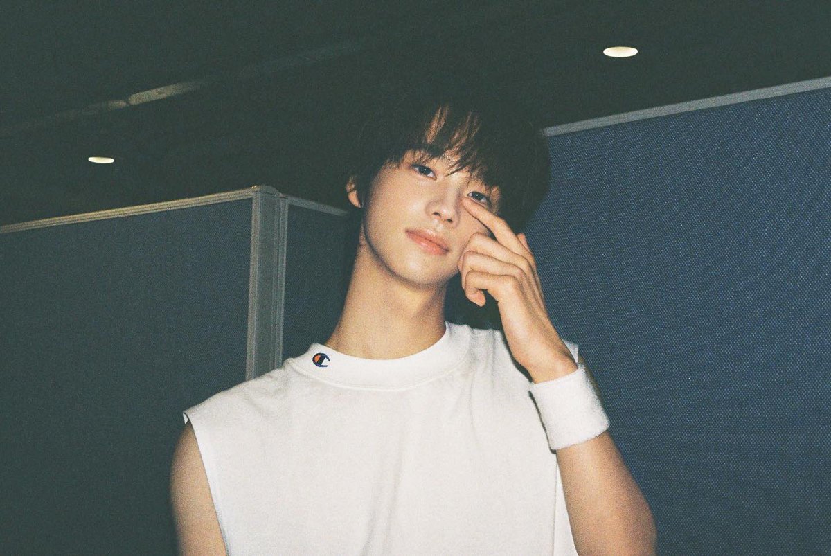 Uddi9i's tweet photo. 필카♡신유 https://t.co/e5fyEJ50az
