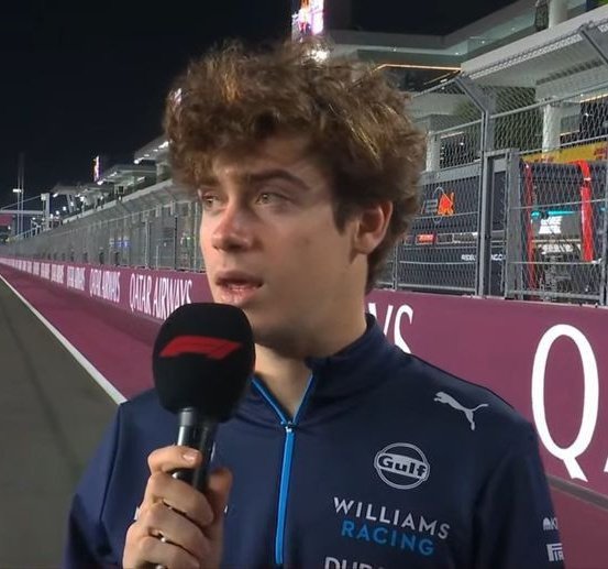 𝗥𝗼🐝 tweet media