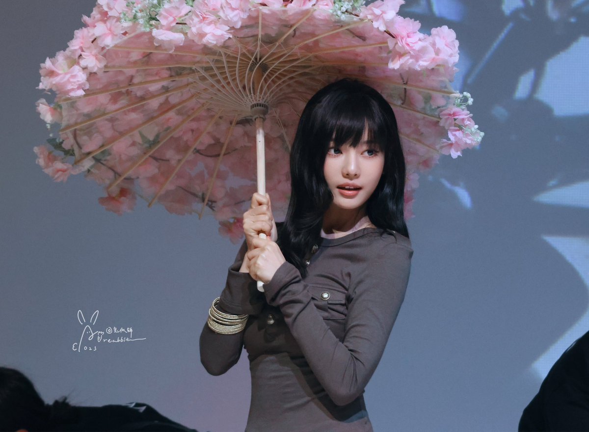 aureabbit_1023's tweet photo. 260321 KMStation

🌸💘

#aespa #宁艺卓 #닝닝 #NINGNING #에스파 https://t.co/pSXgwT9p6G
