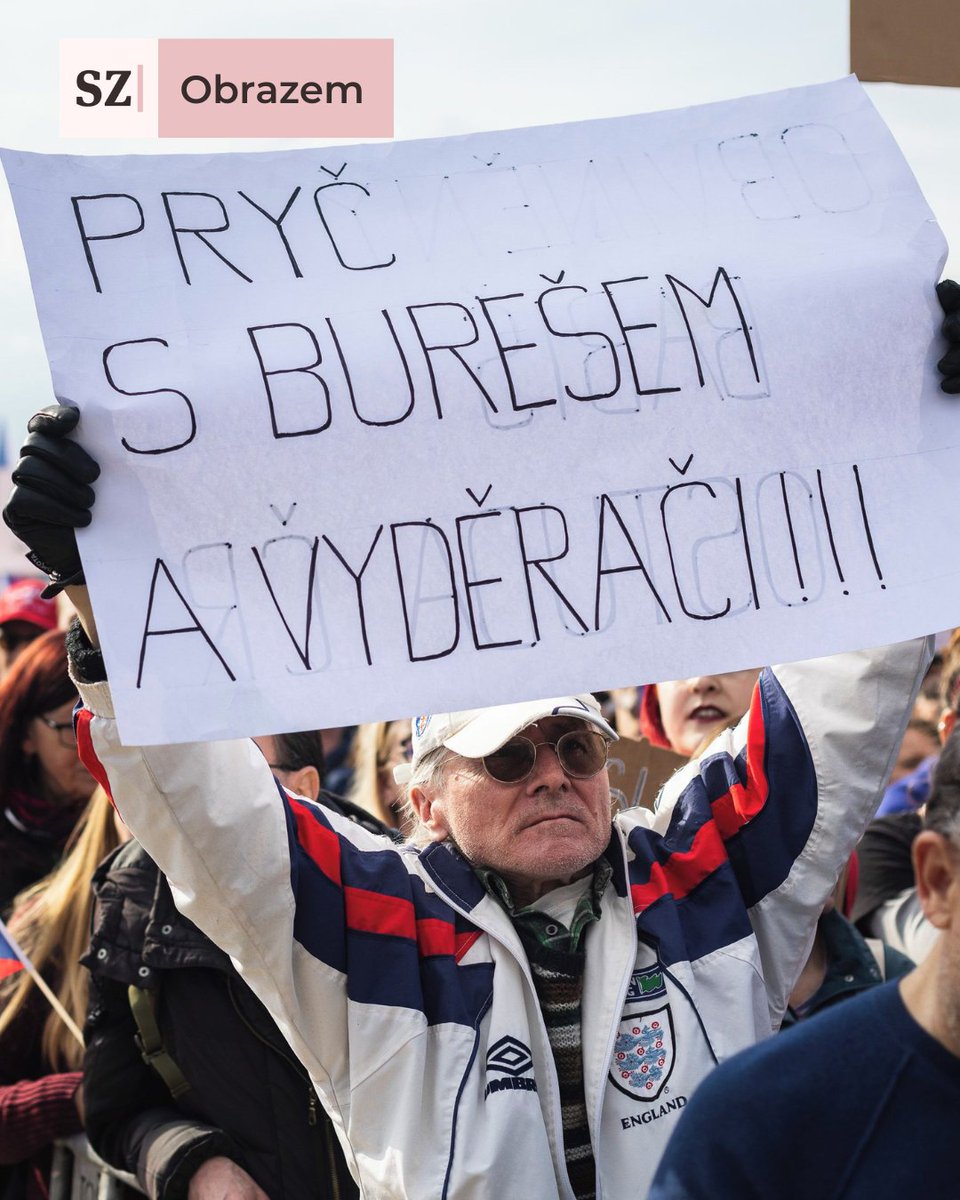 Seznam Zprávy tweet media