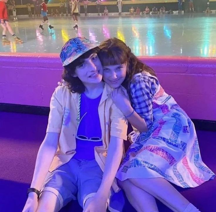 gorgunicornz's tweet image. I don't KNOW how people can ship #this when that's literally a #lesbian and her #gay best friend 🙈😊💗