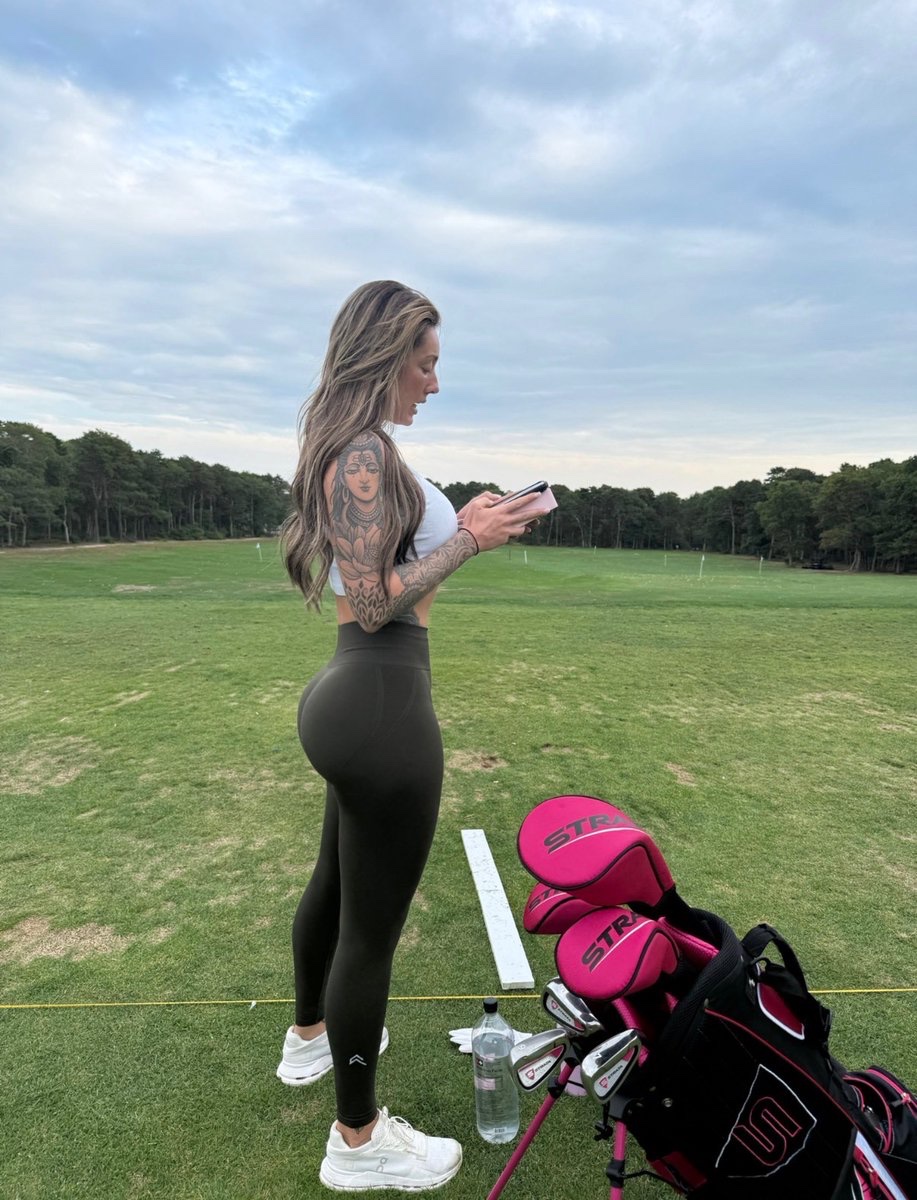 alicakes tweet media