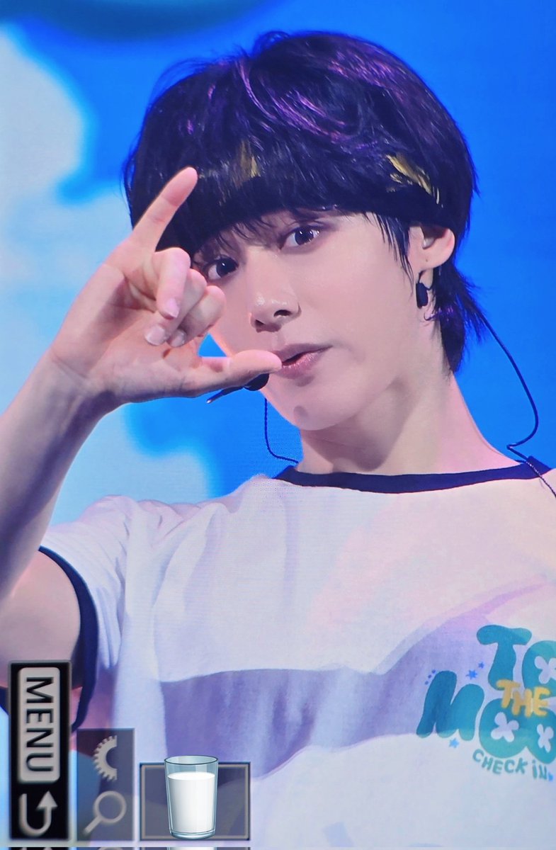 HWbyU0's tweet photo. 영원히 환웅이 사랑���기로 약속🤙🏻 https://t.co/V2Ou80VJ3U