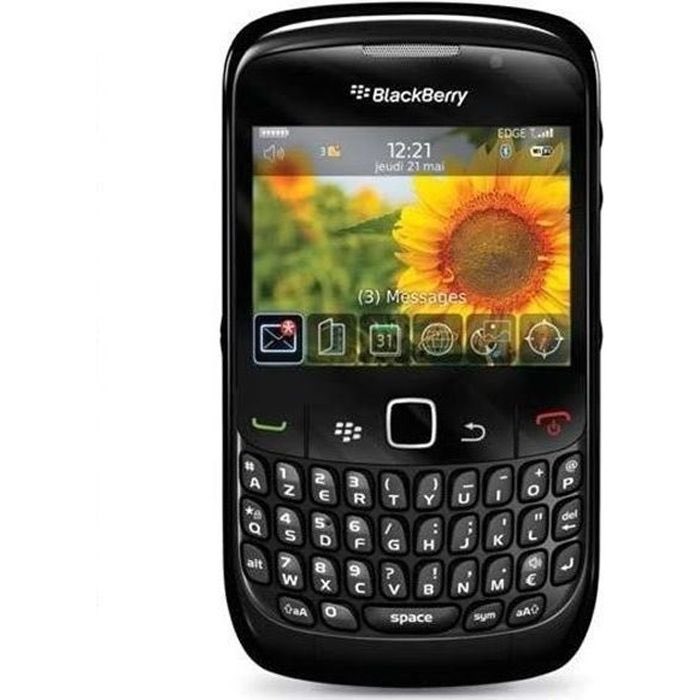 SoukainaBgg's tweet image. On se rendait pas compte à quel point c’était un luxe pour nous à l’époque d’avoir ce genre de téléphone. #BlackBerry