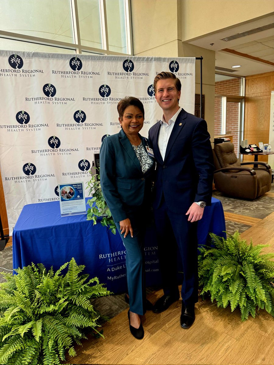 Jake Johnson tweet media