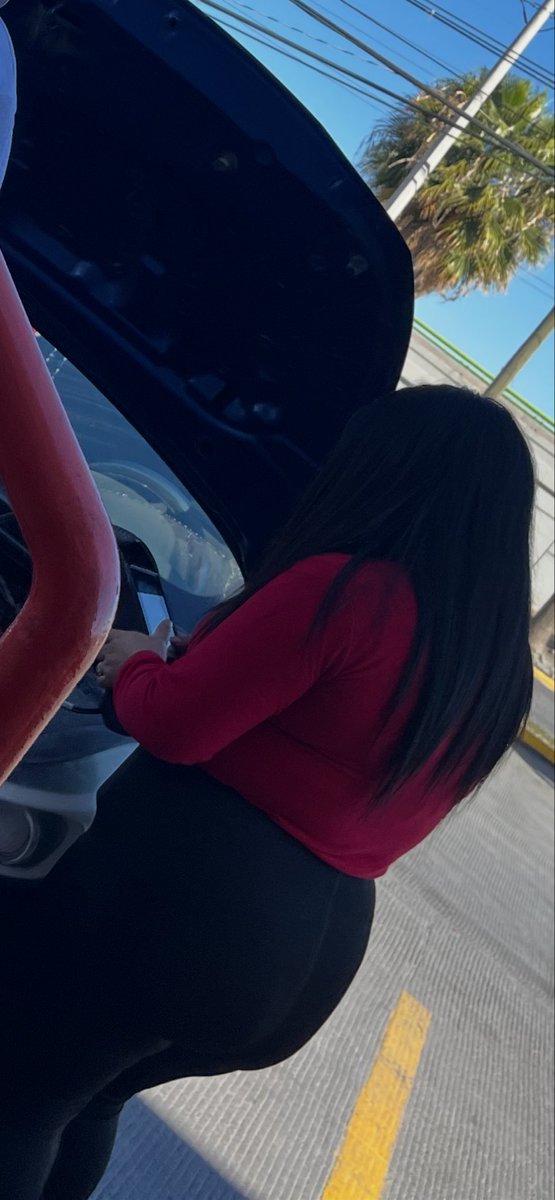 Vctorva29056413's tweet photo. Aporte  de seguidor 

En autozone siempre encontramos los mejores culotes si así. Está mamalon empinada es el doble apenas mi verga para es culote https://t.co/bWhhokzvnp