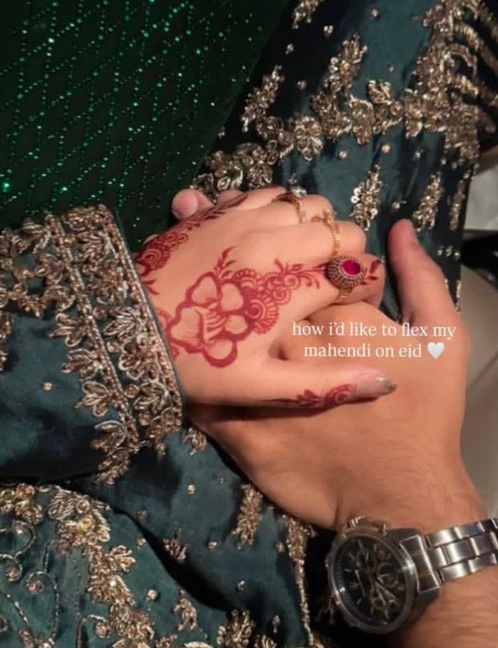 ₊˚ 🦢・₊ tweet media