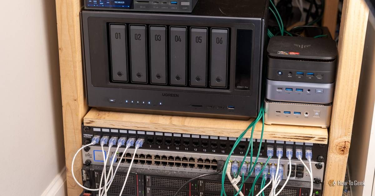 How-To Geek tweet media