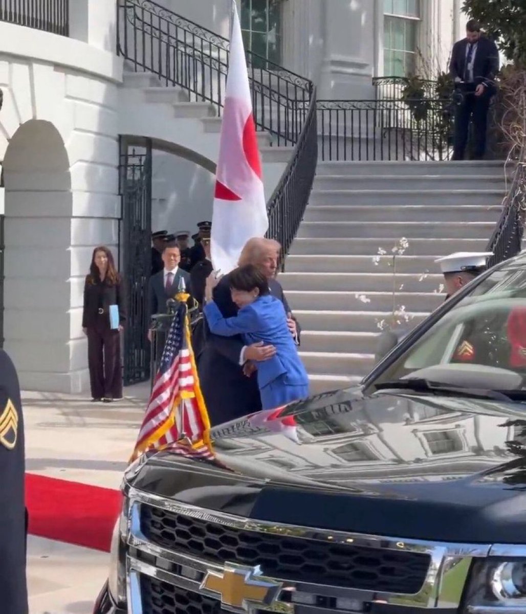 Japonya kendini Trump’a teslim etmiş.