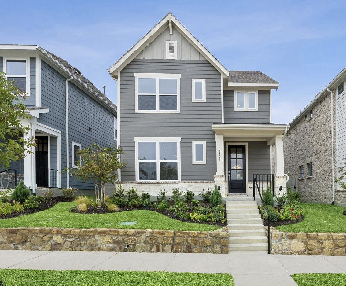 Daisy Greek tweet media