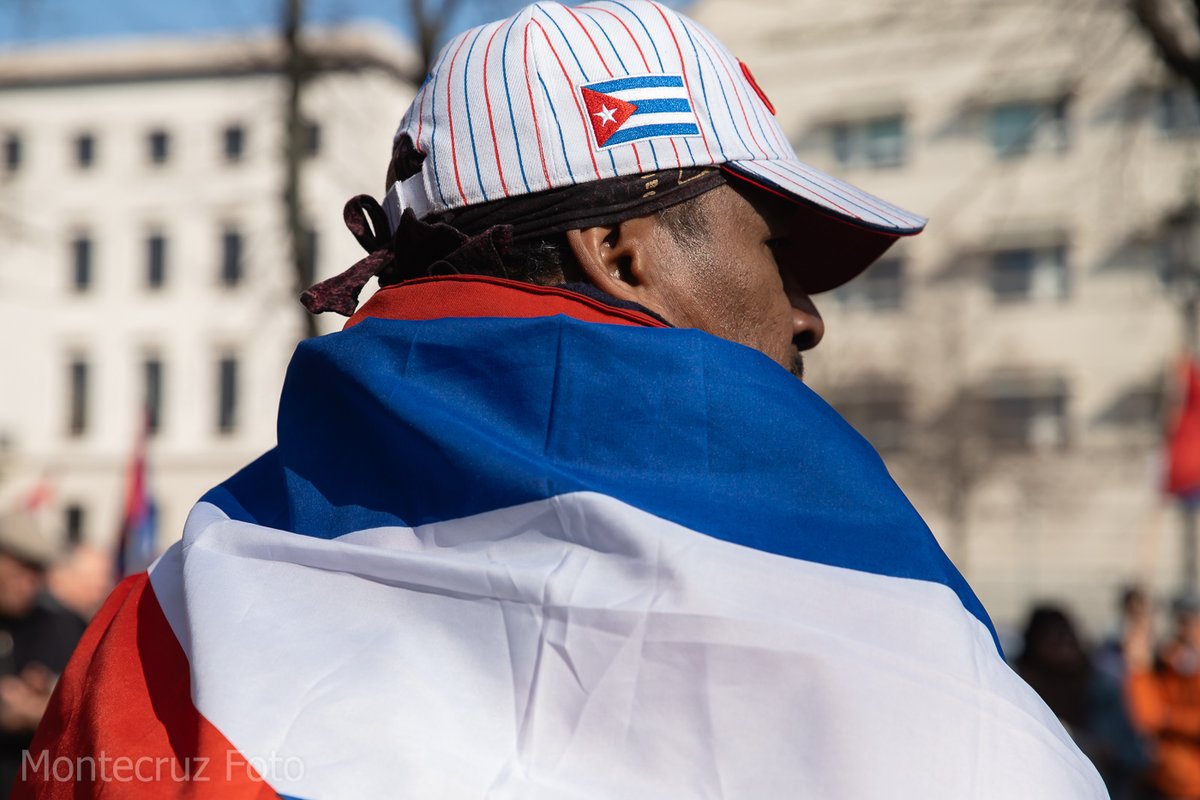 Montecruz Foto tweet media