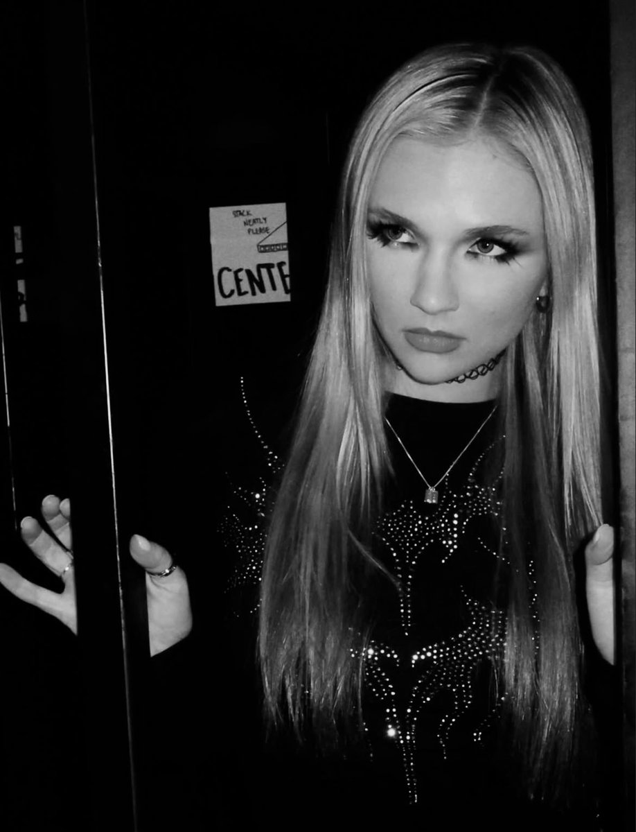 Gwendolyn Le Rogue tweet media