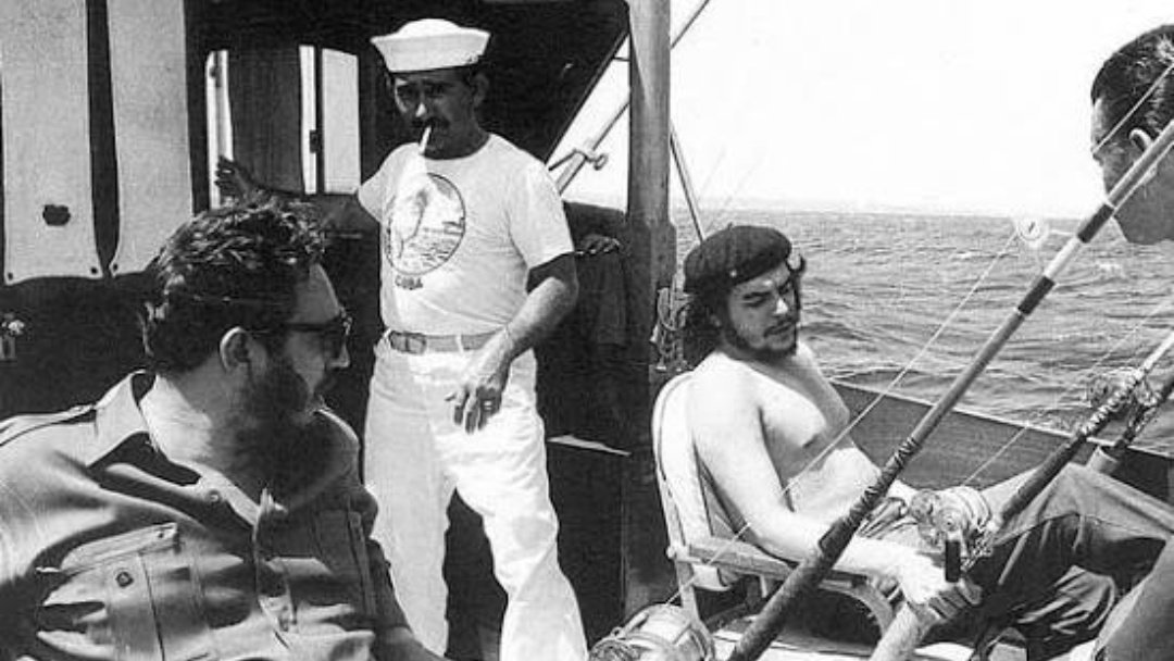 LaPanteraAzul - Silveretta tweet media