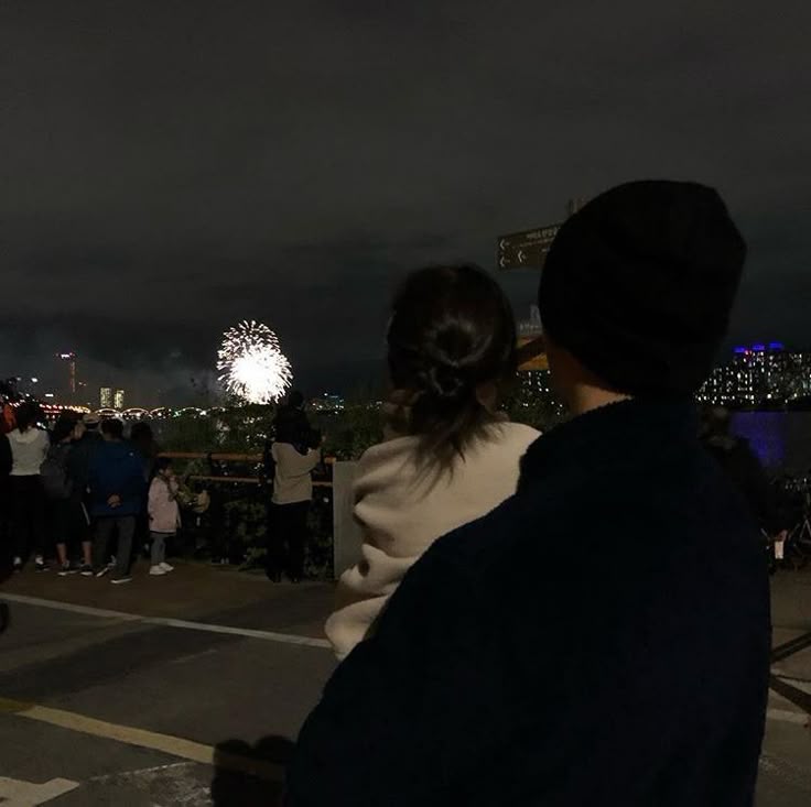gabixinha9_'s tweet photo. #jikookau | entre nós três

Depois de um casamento cheio de amor sendo interrompido por cansaço
Jimin e Jungkook têm que dividir a guarda de Hana, a garota de 3 anos que eles adotaram. https://t.co/KbxhXfWkgz