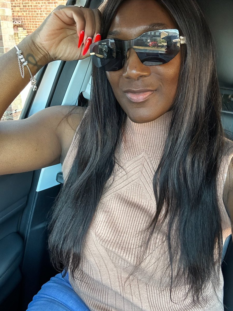 Queen Lorraine 💙 tweet media