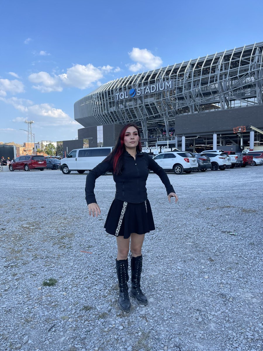 angela • tweet media