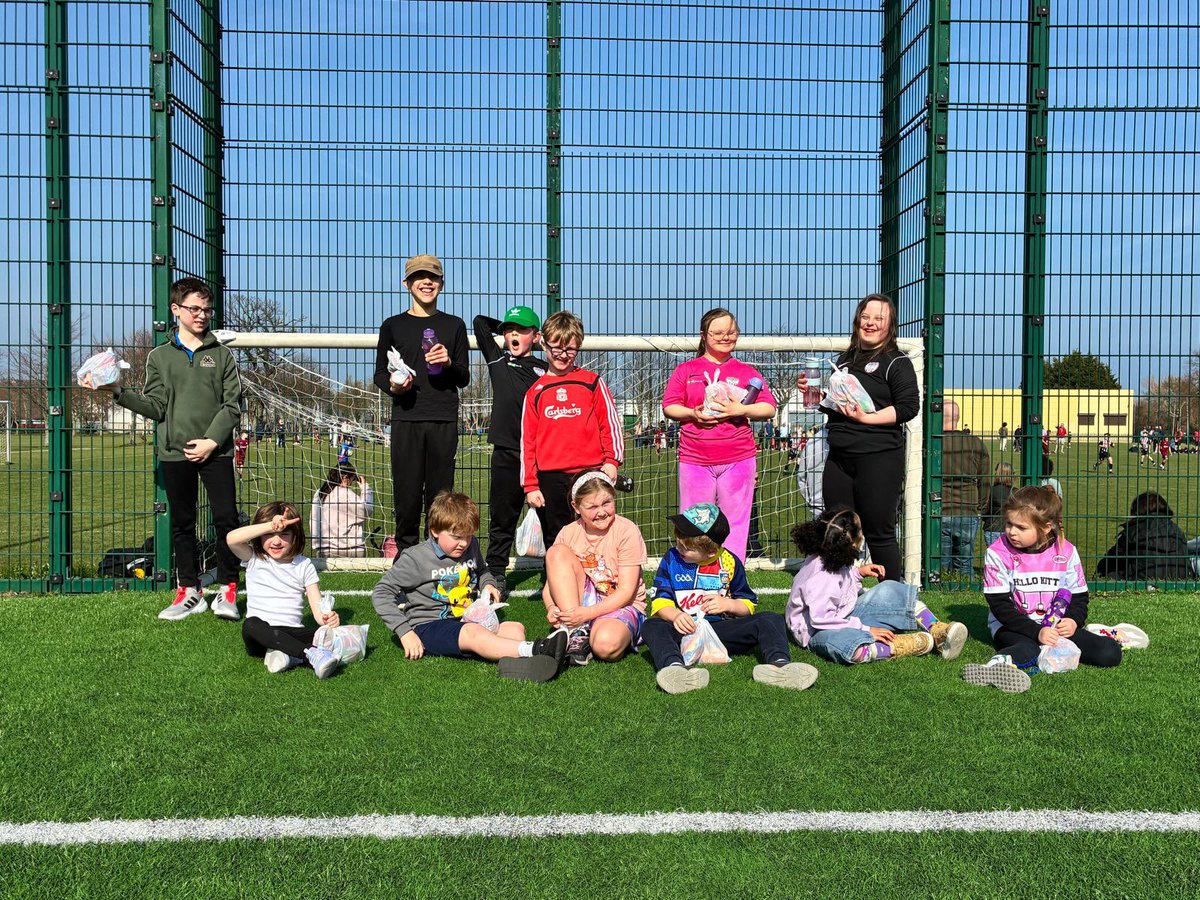 ArdmoreRoversFc's tweet photo. Our Ardmore Rovers FFA group celebrated World Down Syndrome Day, wearing crazy socks &amp; getting a little treat at the end of our session. Well done to all our players! ⚽️😎

#ArdmoreRovers #ItsYourClub #DDSL #FFA #worlddownsyndromeday @DDSL_Official https://t.co/01vRycRoKO