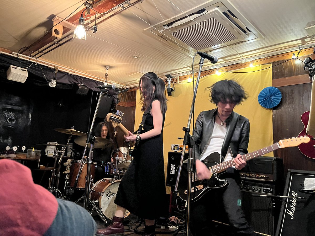 なべけい tweet media