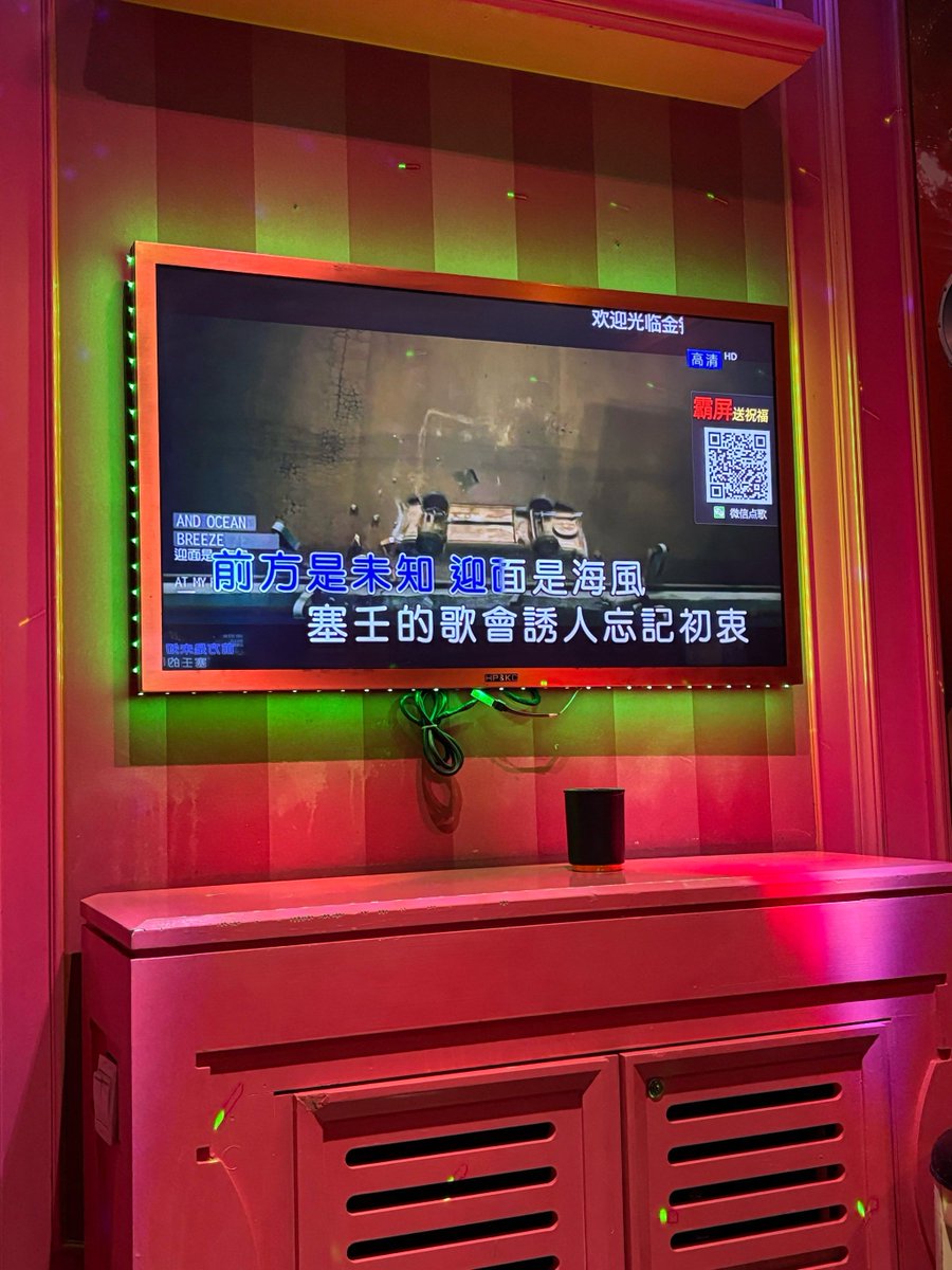 Cristina Dezi tweet media