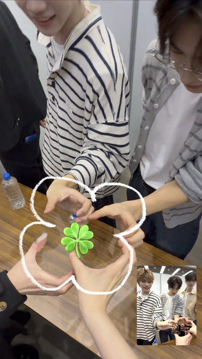 dontknowhour's tweet photo. 오사카ㅏㅏ https://t.co/DWAi0aEA0A