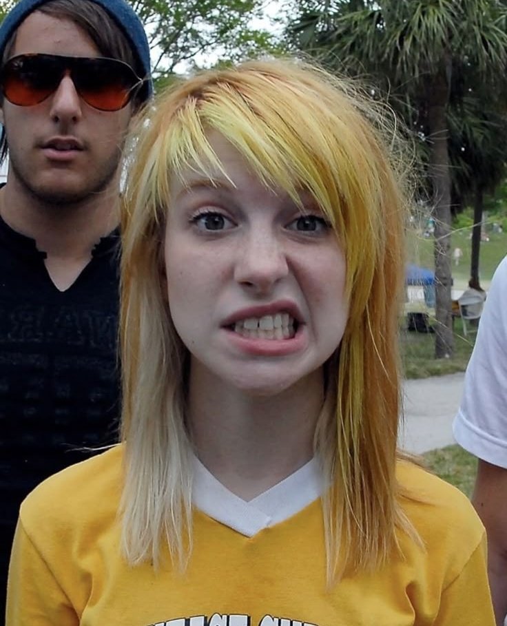 relimerencia's tweet photo. cuando los pioneros de esta carita se juntan a maximizar su rawr https://t.co/5QzJuIuUyX