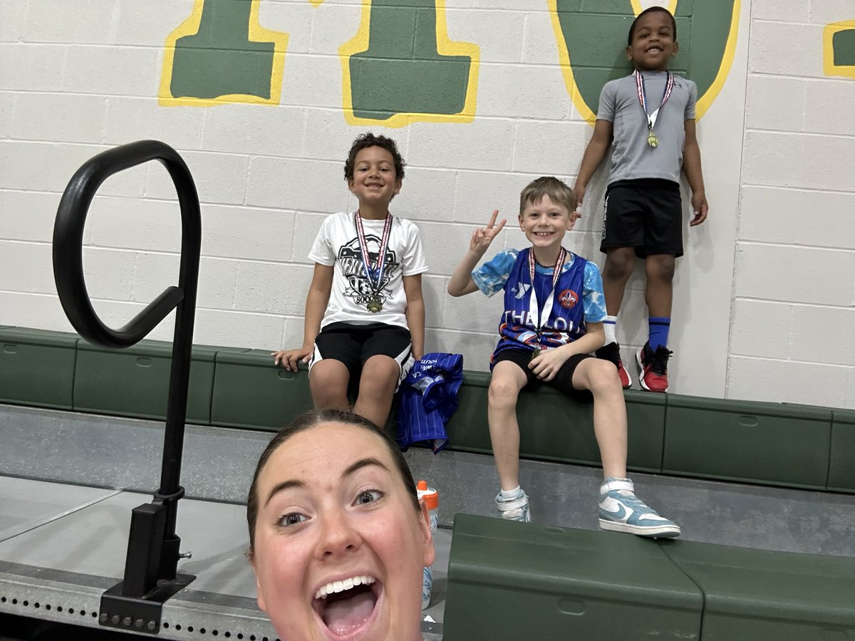 Mrs. Mueller tweet media