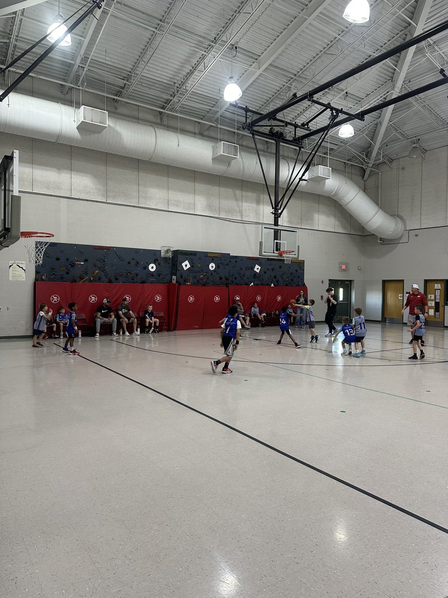 Mrs. Mueller tweet media