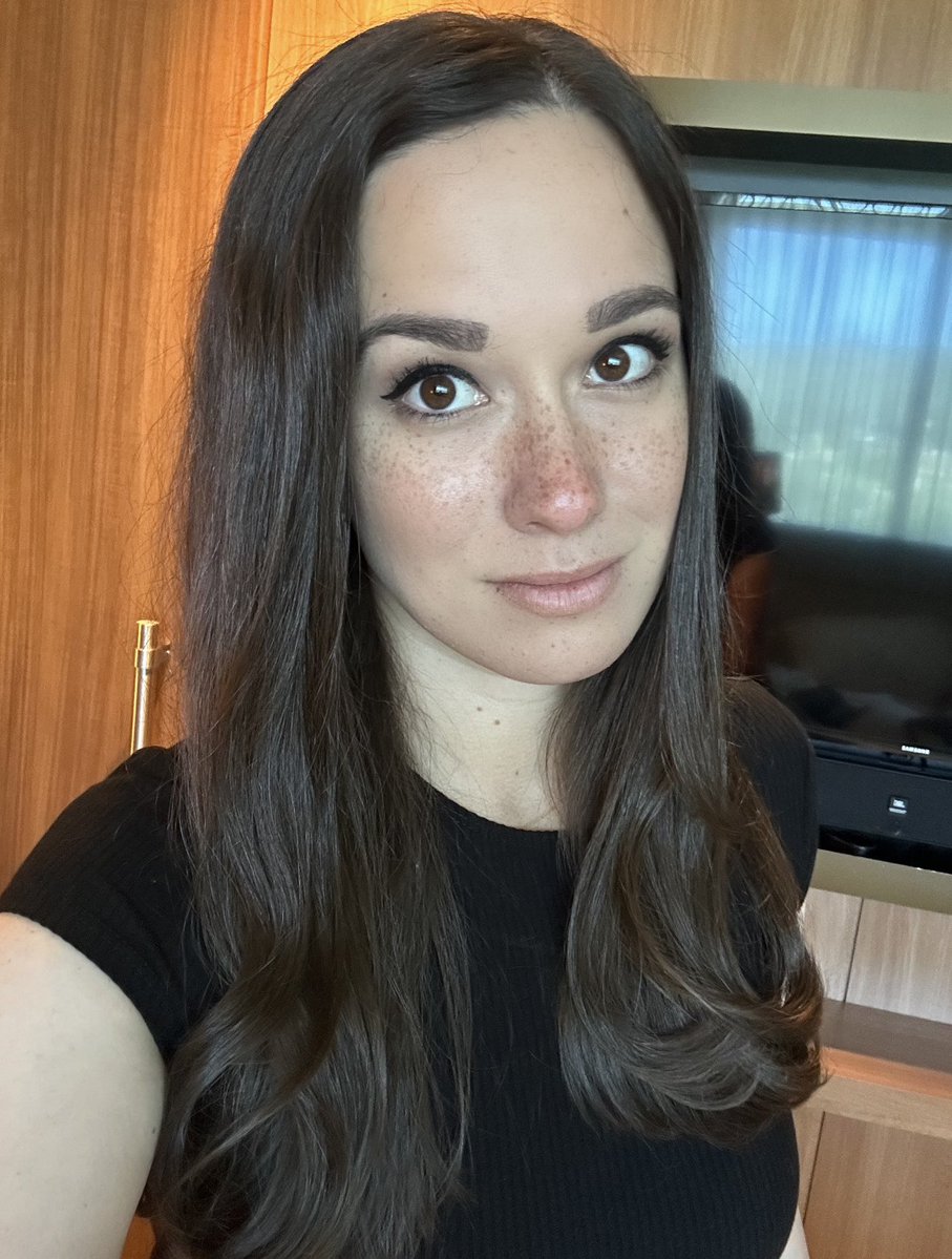 Alana Araya tweet media