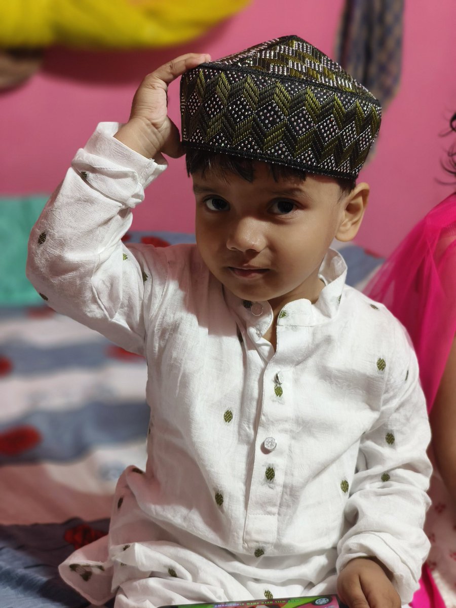 sr68ss's tweet photo. Eid al-Fitr Mubarak 🕌🕋
#ZairaAhmed
#ZainAhmed
#SarfarazAhmed
#sr68ss
#2026 https://t.co/XPWcJrhEgS