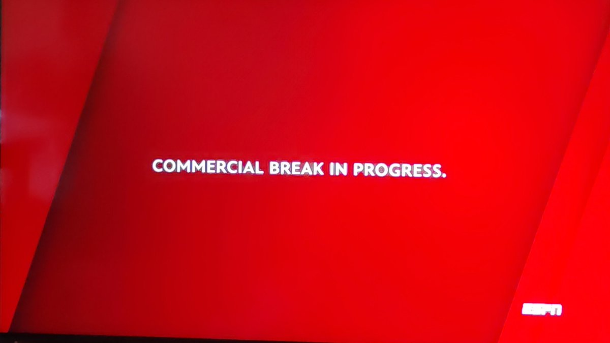 Aday VS Robbie ... Sábado disfruton 😅😅😅