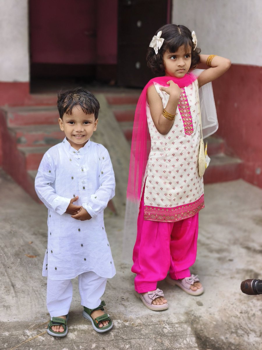 sr68ss's tweet photo. Eid al-Fitr Mubarak 🕌🕋
#ZairaAhmed
#ZainAhmed
#SarfarazAhmed
#sr68ss
#2026 https://t.co/saaAiC2r9M