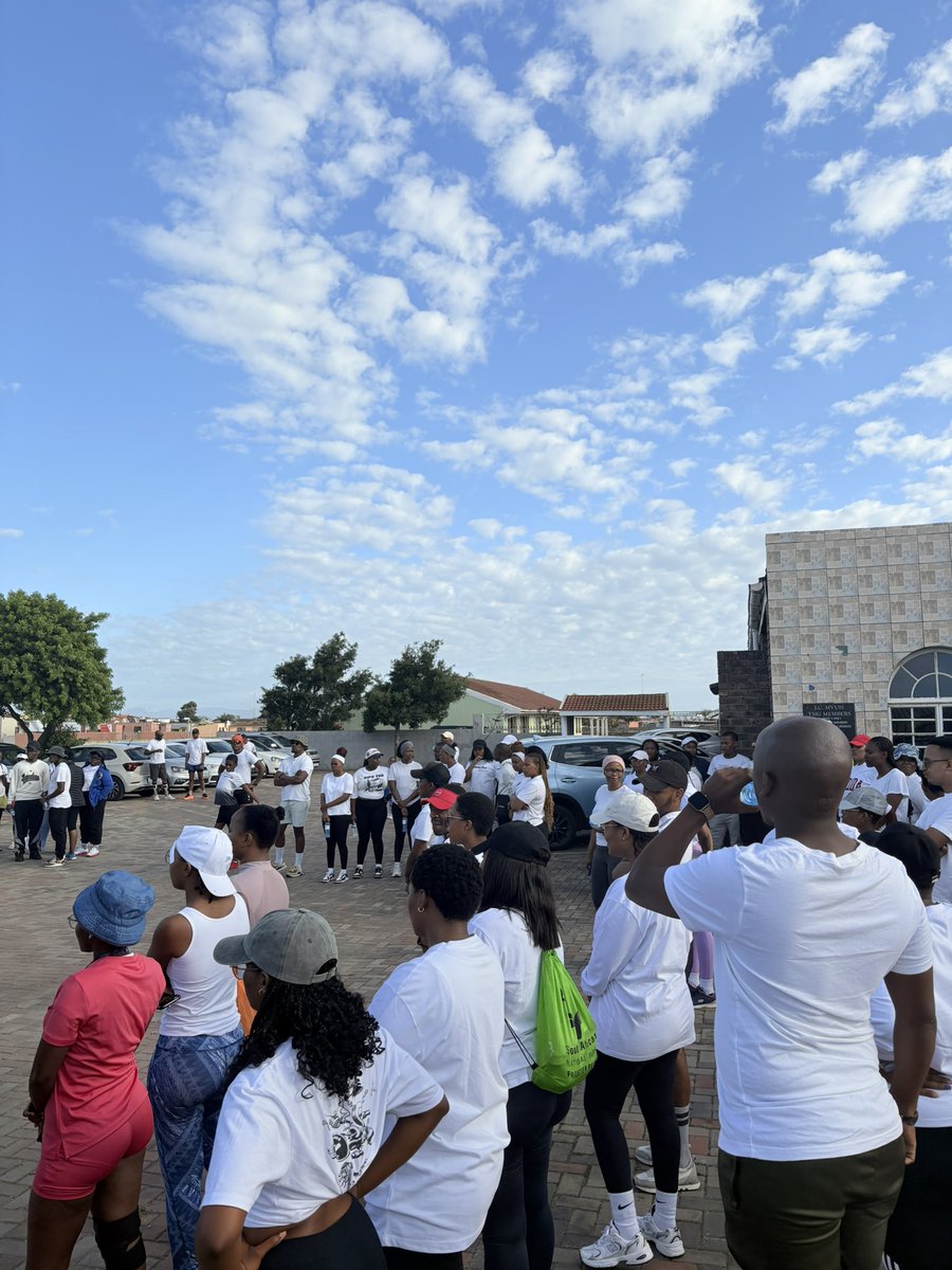 Go Gina❄️ tweet media