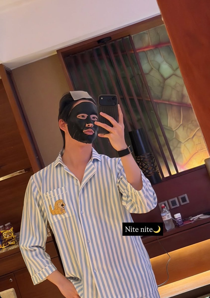 𝑛𝑎𝑛𝑎 ◡̈ tweet media