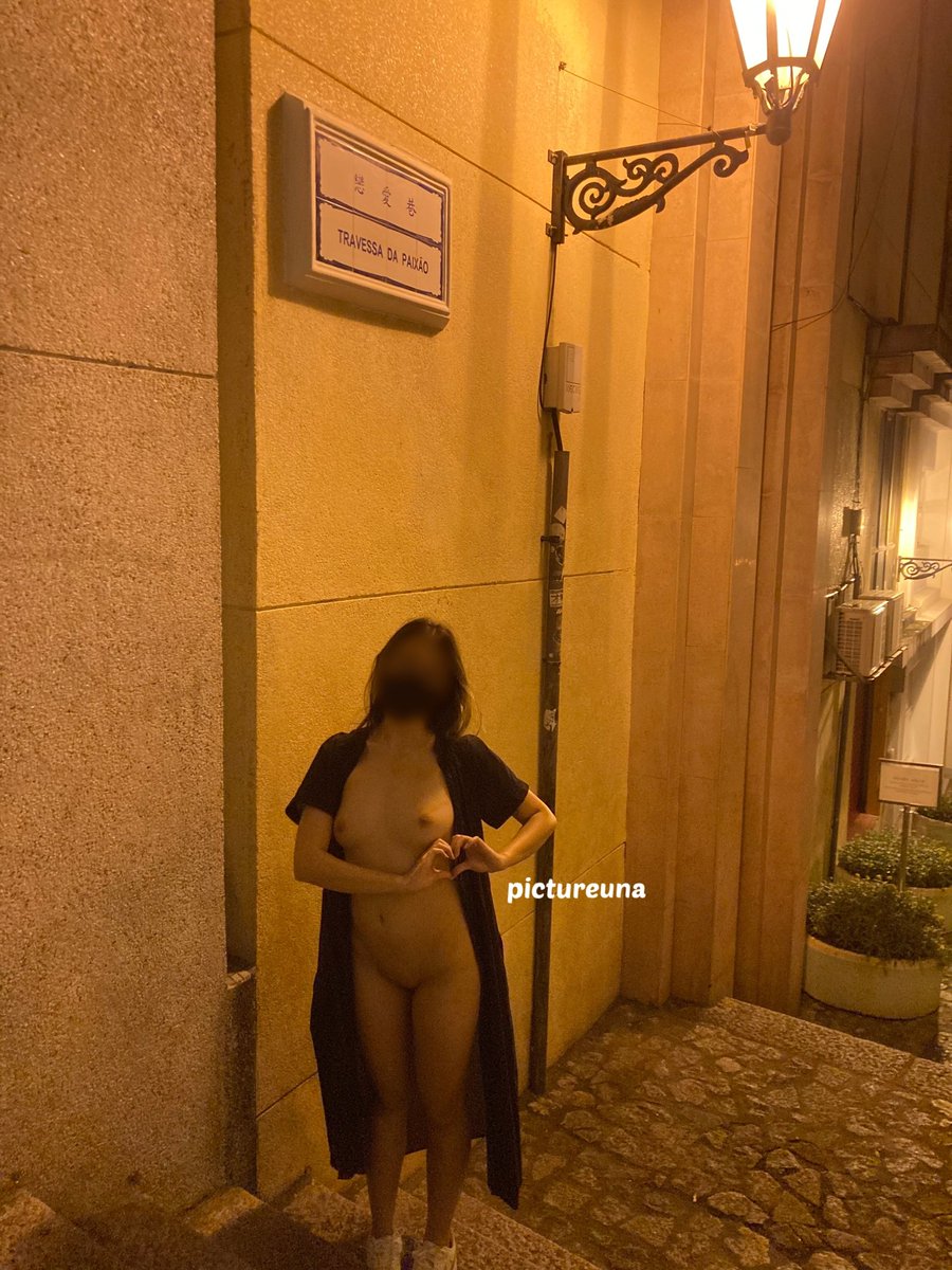 realpictureuna tweet media