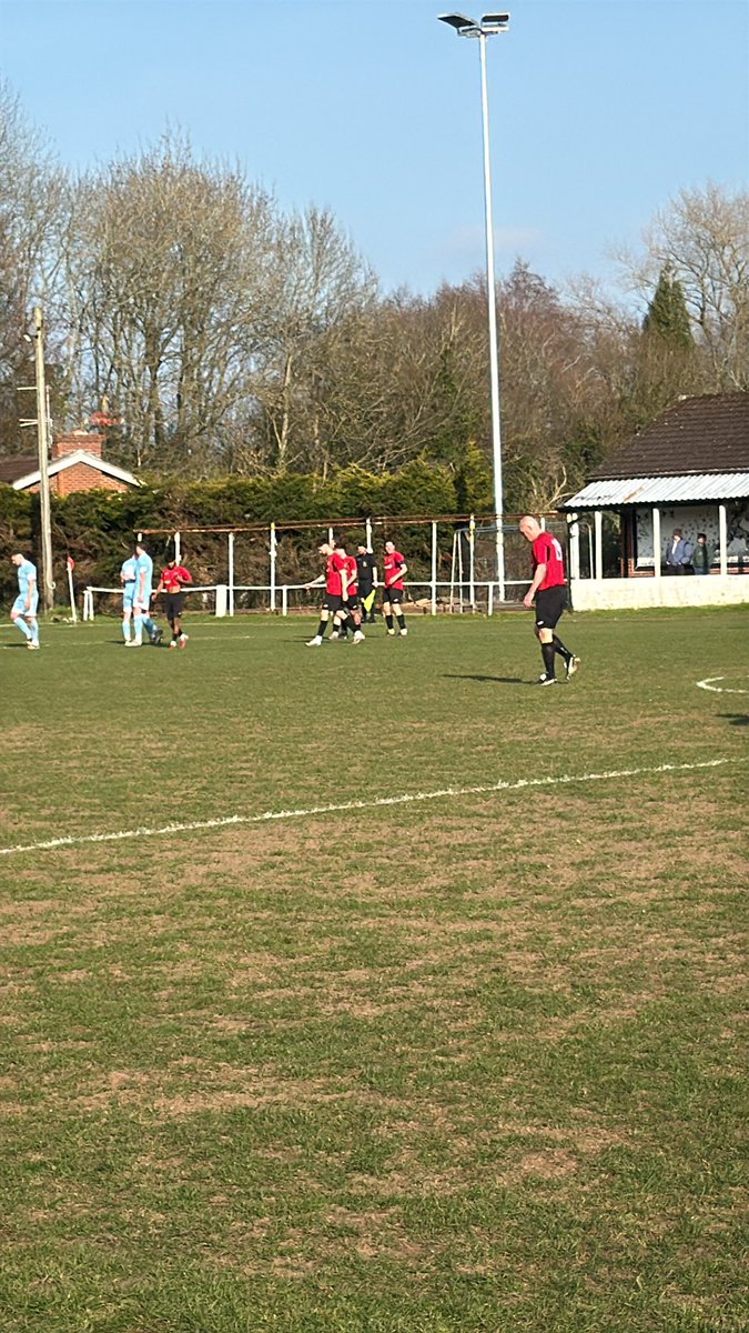 ๐๐ง๐จ๐ฐ๐ฅ๐ ๐
๐ tweet media